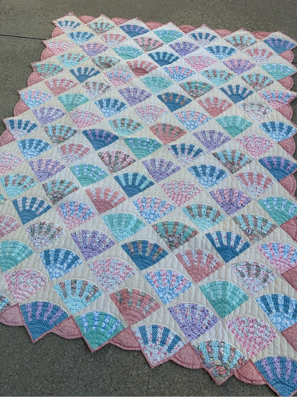 Vintage Arch Quilts fan seashell multi color patchwork handmade quilt blanket